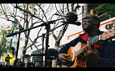 « Stand By Me » de Playing For Change